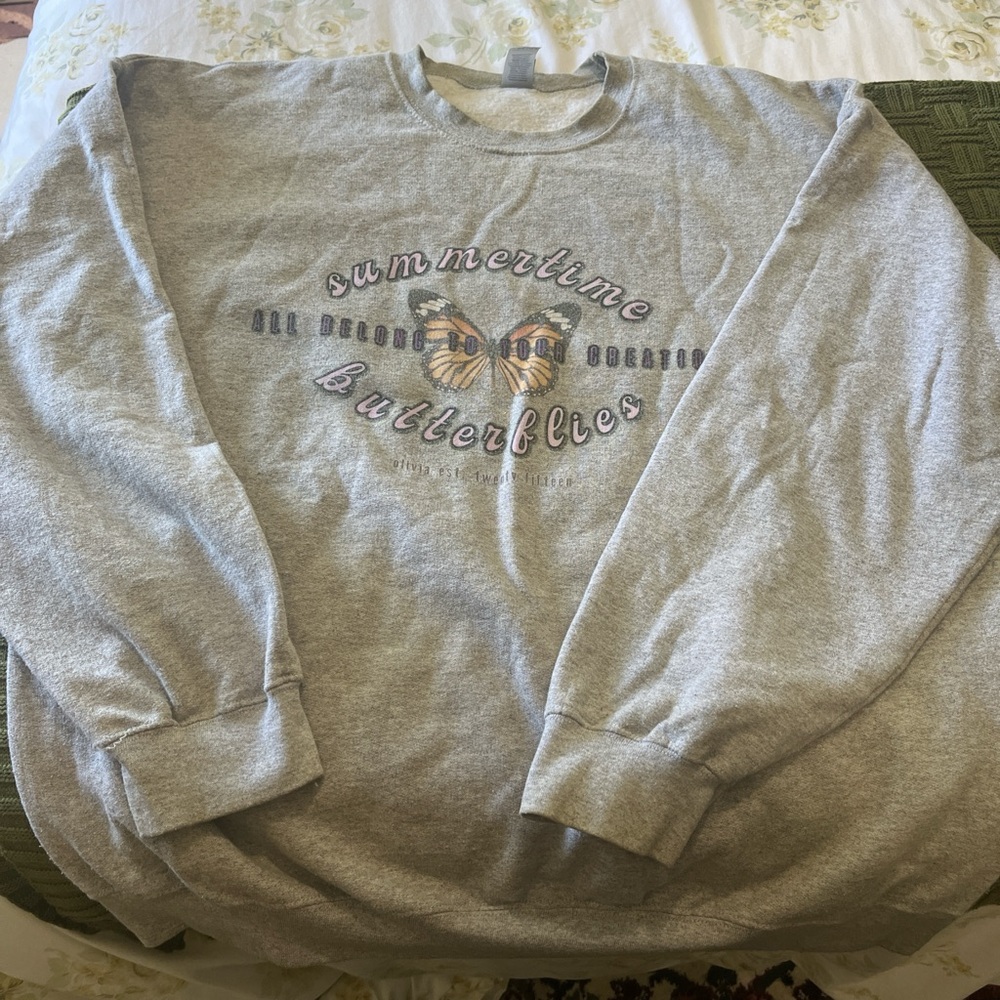 Olivia One Direction Crewneck Oversized!